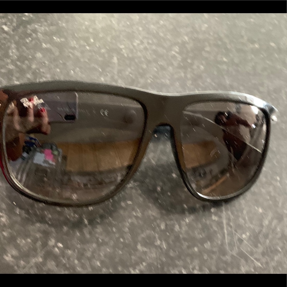 Ray ban